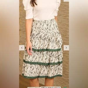 💥BRAND NEW NWT💥 Udel Layered Eyelet Skirt